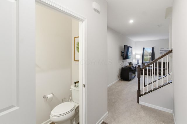 3876 Coach Trail, Grove City, OH 43123