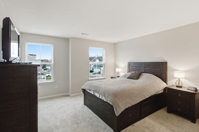 3876 Coach Trail, Grove City, OH 43123