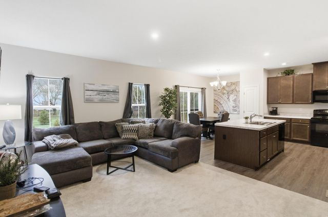 3876 Coach Trail, Grove City, OH 43123