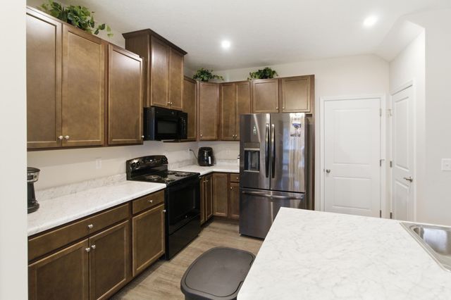 3876 Coach Trail, Grove City, OH 43123