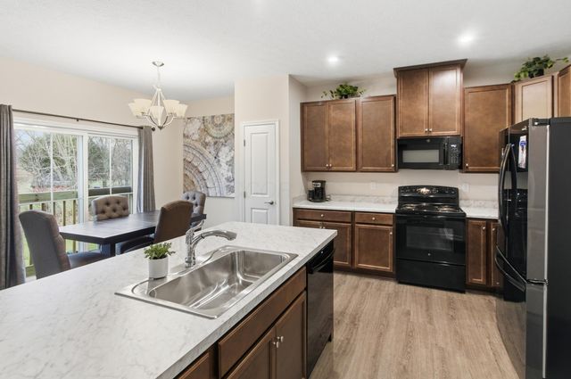 3876 Coach Trail, Grove City, OH 43123