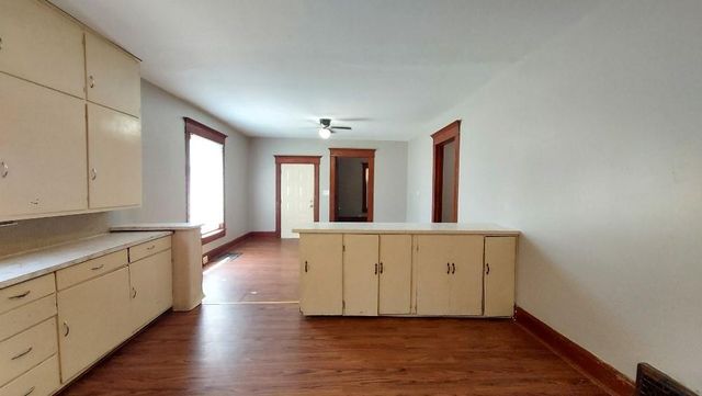 802 W 7th Street, Pittsburg, KS 66762