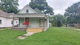 802 W 7th Street, Pittsburg, KS 66762