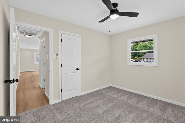 148 S DENNIS DR, Clayton, NJ 08312