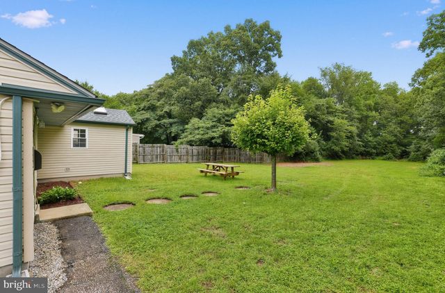 148 S DENNIS DR, Clayton, NJ 08312