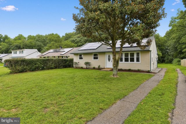 148 S DENNIS DR, Clayton, NJ 08312