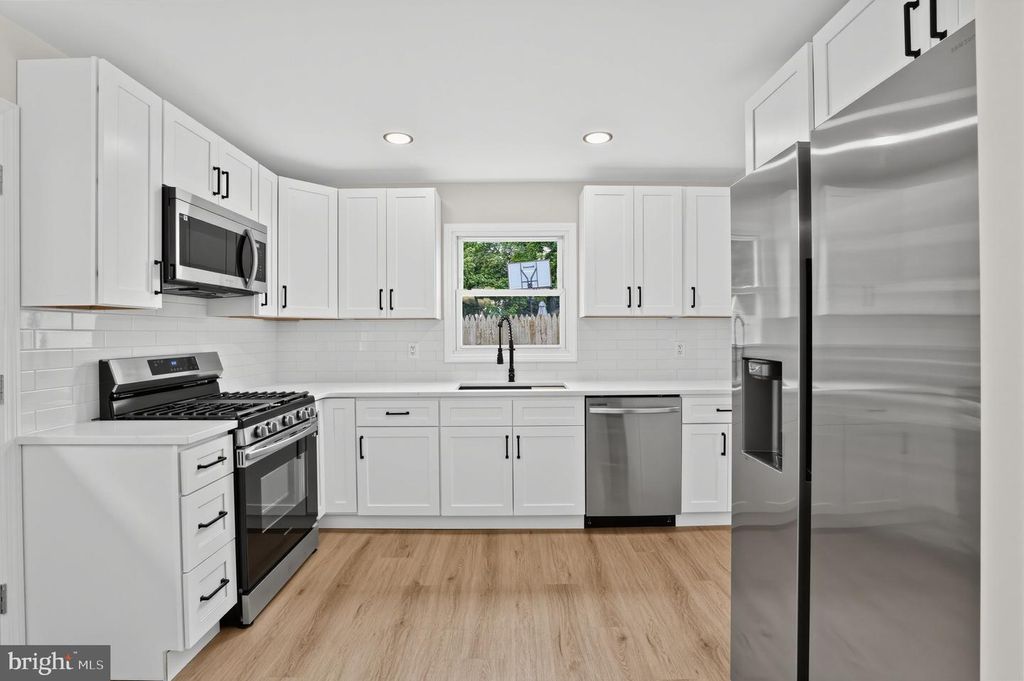 148 S DENNIS DR, CLAYTON, NJ 08312 — photo 5