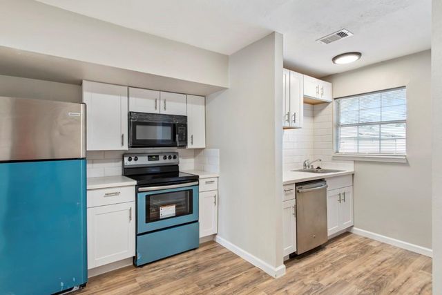 13210 Rockglen Street, Houston, TX 77015