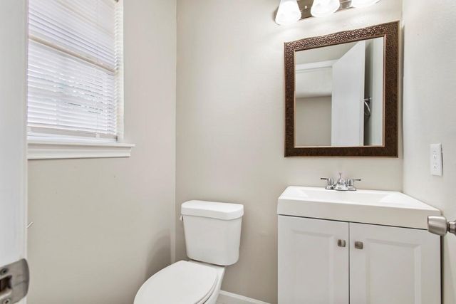 13210 Rockglen Street, Houston, TX 77015