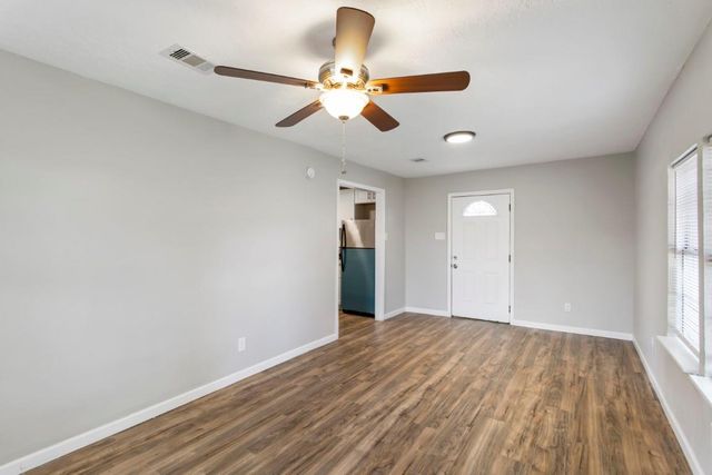 13210 Rockglen Street, Houston, TX 77015