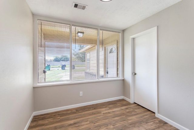 13210 Rockglen Street, Houston, TX 77015