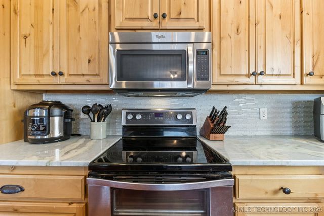 13443 Wells Drive, Sperry, OK 74073