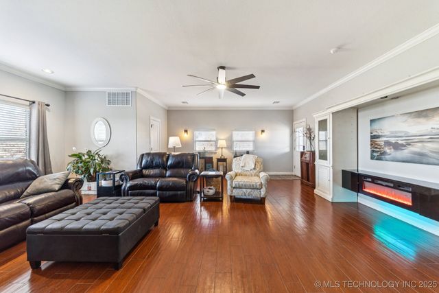 13443 Wells Drive, Sperry, OK 74073