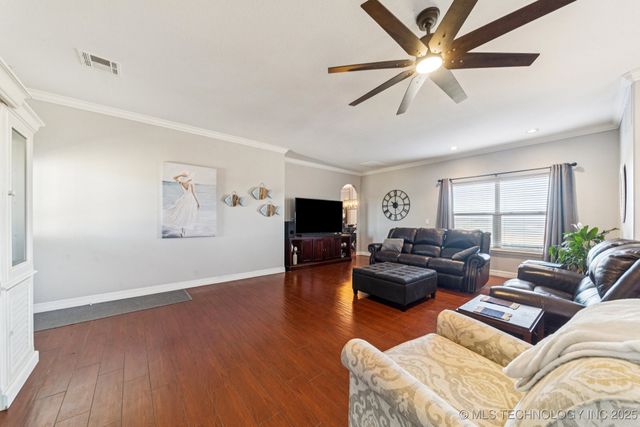 13443 Wells Drive, Sperry, OK 74073