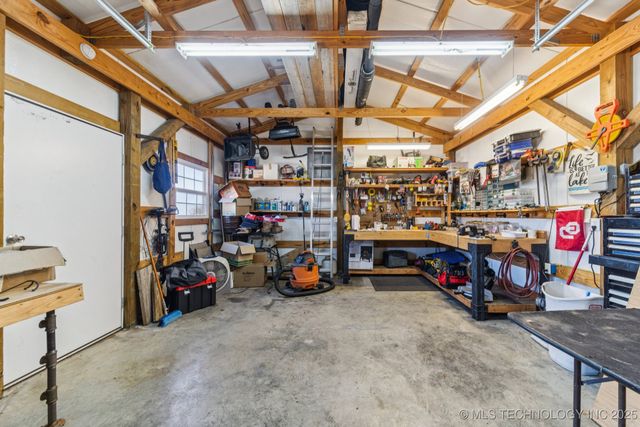 13443 Wells Drive, Sperry, OK 74073