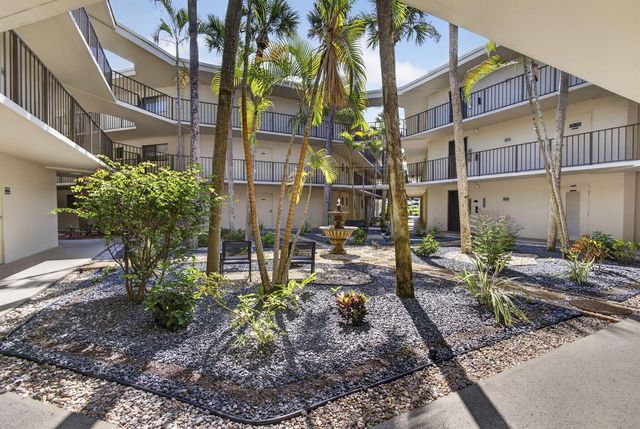 5340 Las Verdes Circle 307, Delray Beach, FL 33484