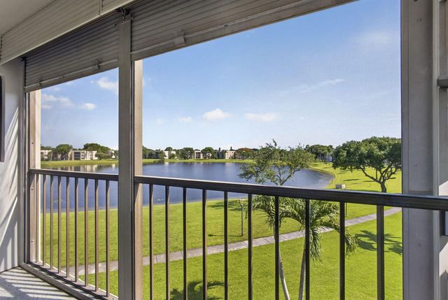 5340 Las Verdes Circle 307, Delray Beach, FL 33484