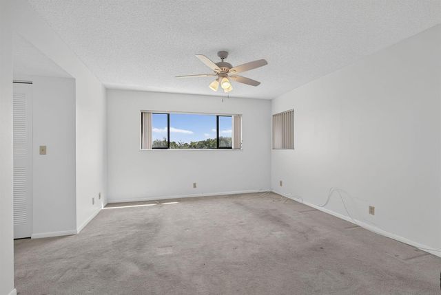 5340 Las Verdes Circle 307, Delray Beach, FL 33484
