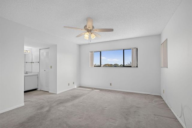 5340 Las Verdes Circle 307, Delray Beach, FL 33484