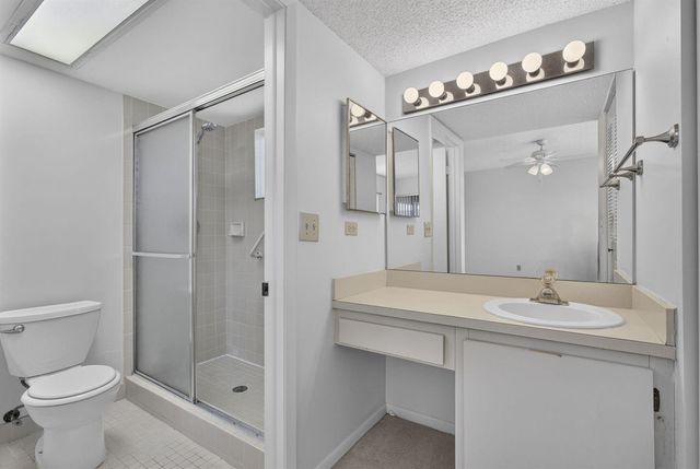 5340 Las Verdes Circle 307, Delray Beach, FL 33484