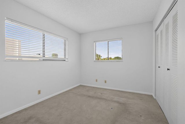 5340 Las Verdes Circle 307, Delray Beach, FL 33484