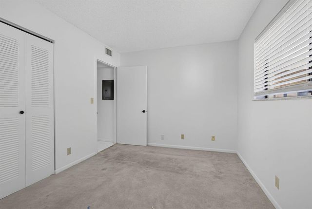 5340 Las Verdes Circle 307, Delray Beach, FL 33484