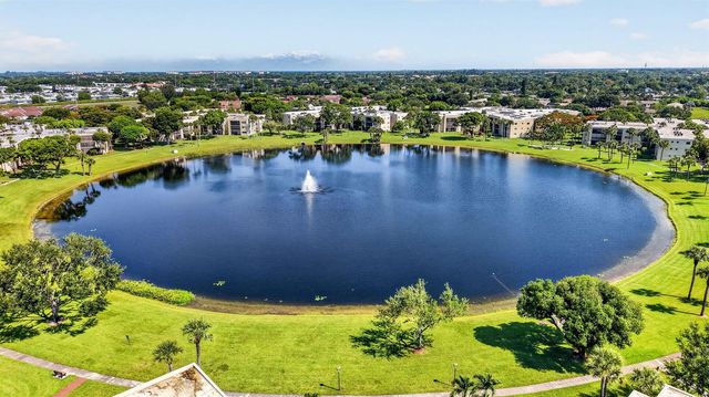 5340 Las Verdes Circle 307, Delray Beach, FL 33484
