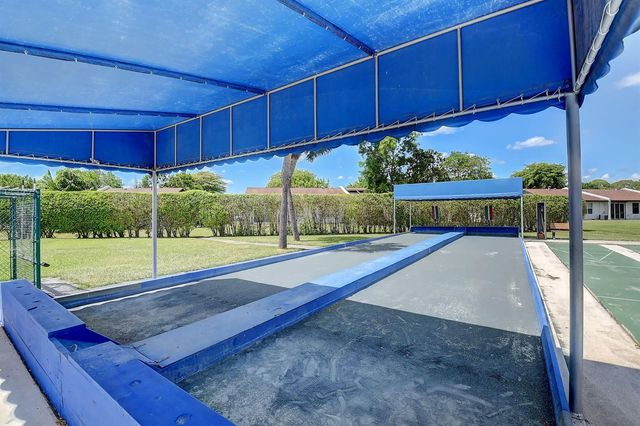 5340 Las Verdes Circle 307, Delray Beach, FL 33484