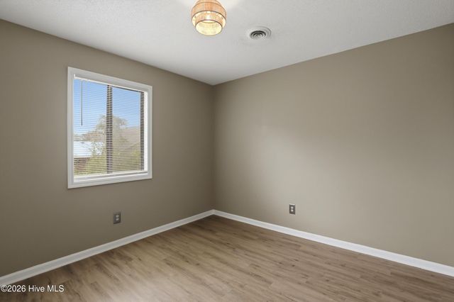 1299 Wellington Avenue, Wilmington, NC 28401