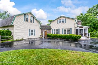 2915 Ny Highway 43, Sand Lake, NY 12018