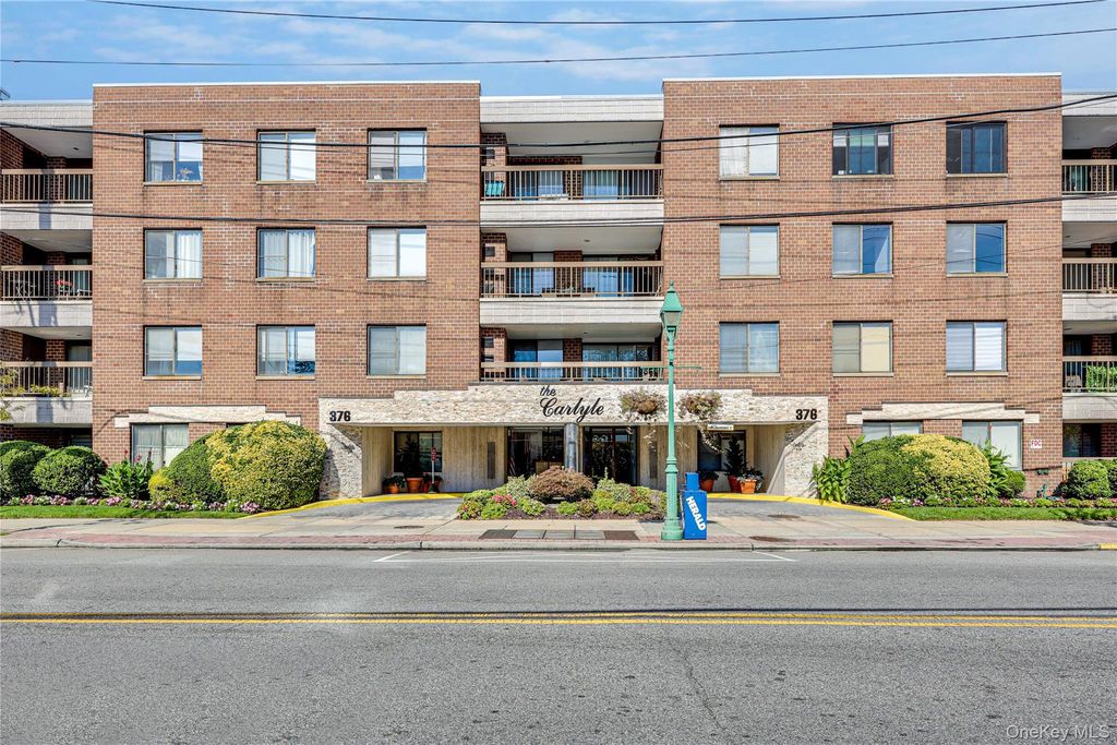 376 Central Avenue 4-U, Lawrence, NY 11559 — exterior