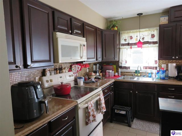 1421 Roman Street, Radcliff, KY 40160