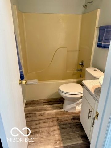 1102 Branifield Court, Franklin, IN 46131