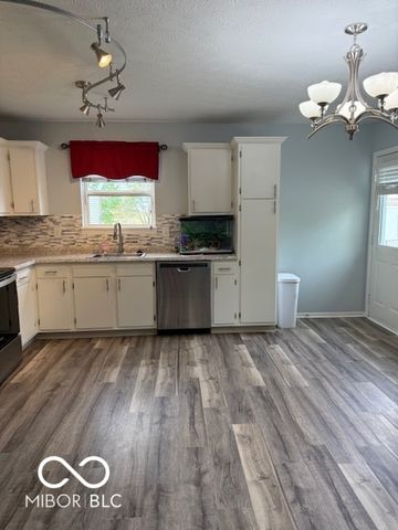 1102 Branifield Court, Franklin, IN 46131