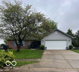 1102 Branifield Court, Franklin, IN 46131