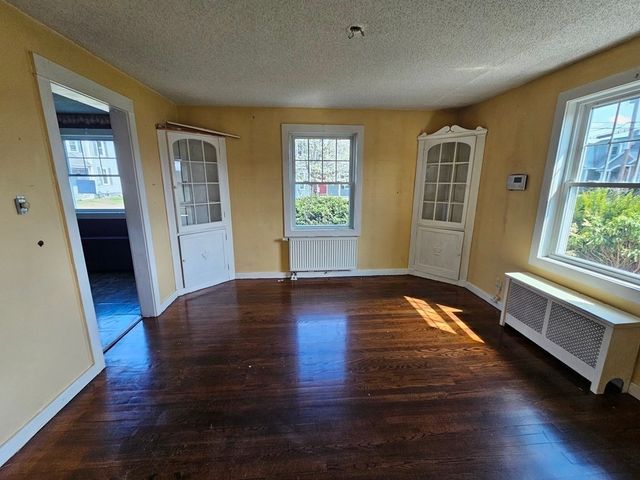 4 Stewart Ave, Monson, MA 01057