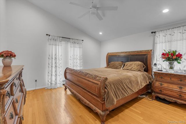 9 Lauren Avenue, Dix Hills, NY 11746