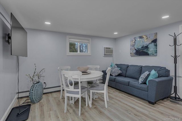 9 Lauren Avenue, Dix Hills, NY 11746