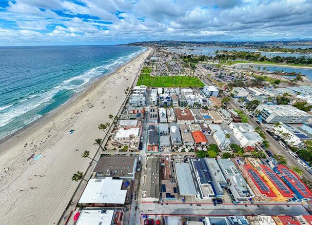 716 Dover, San Diego, CA 92109