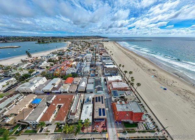 716 Dover, San Diego, CA 92109