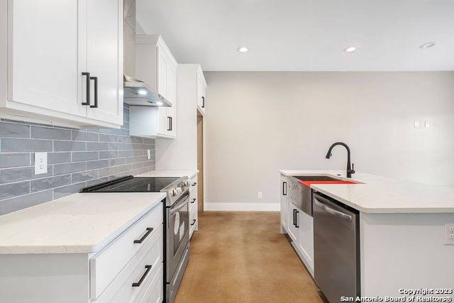 1910 E Houston St - BLDG.4, San Antonio, TX 78202