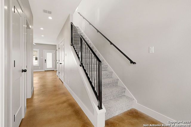 1910 E Houston St - BLDG.4, San Antonio, TX 78202