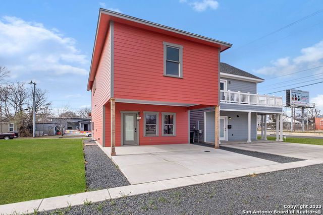 1910 E Houston St - BLDG.4, San Antonio, TX 78202