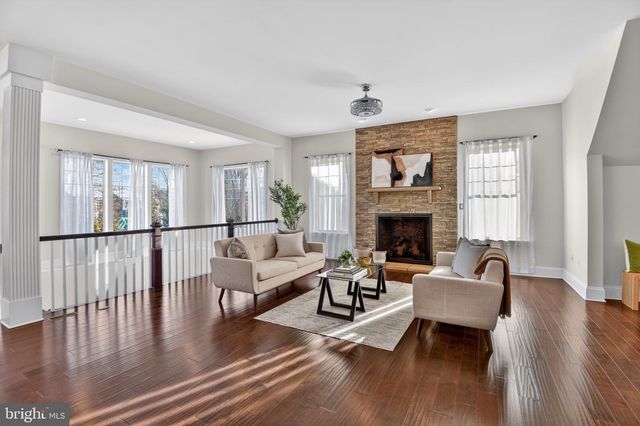 24814 BARRINGTON GROVE CT, Aldie, VA 20105