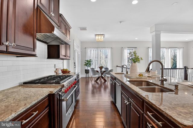 24814 BARRINGTON GROVE CT, Aldie, VA 20105