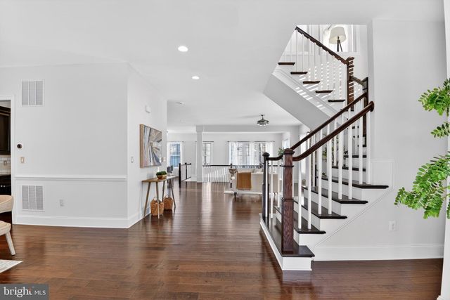 24814 BARRINGTON GROVE CT, Aldie, VA 20105