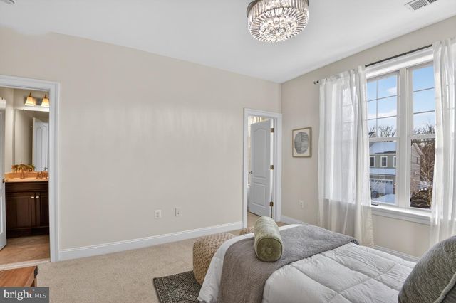 24814 BARRINGTON GROVE CT, Aldie, VA 20105