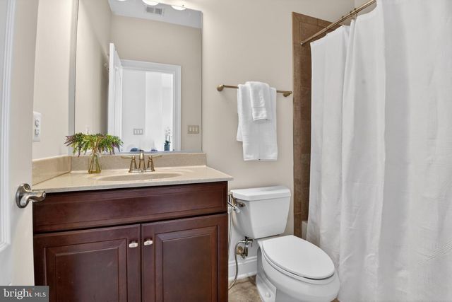 24814 BARRINGTON GROVE CT, Aldie, VA 20105