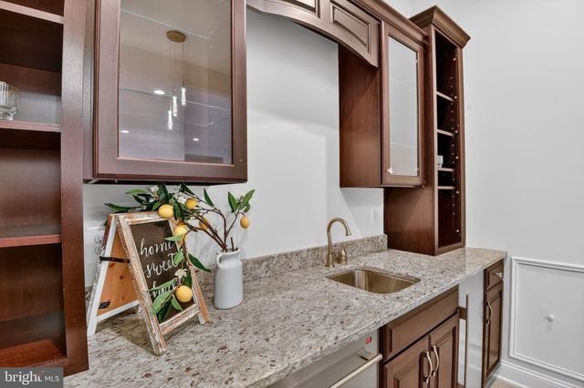 24814 BARRINGTON GROVE CT, Aldie, VA 20105