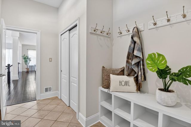 24814 BARRINGTON GROVE CT, Aldie, VA 20105